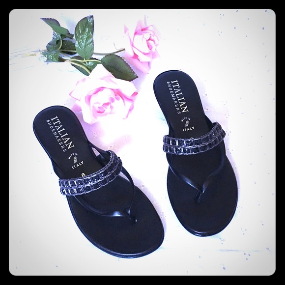 Italian Shoemakers Shoes - Italian Shoemakers Black T-Strap Wedge Size 8